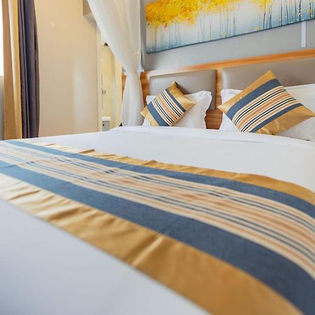 Raha Hotel & Suites Nairobi Luaran gambar