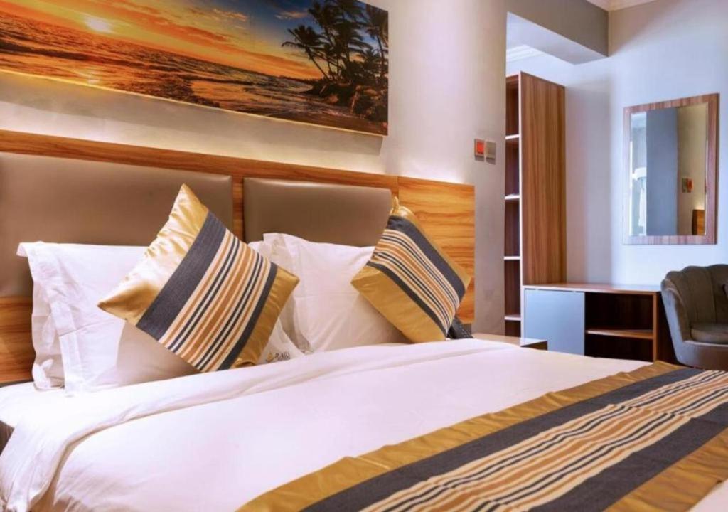 Raha Hotel & Suites Nairobi Luaran gambar