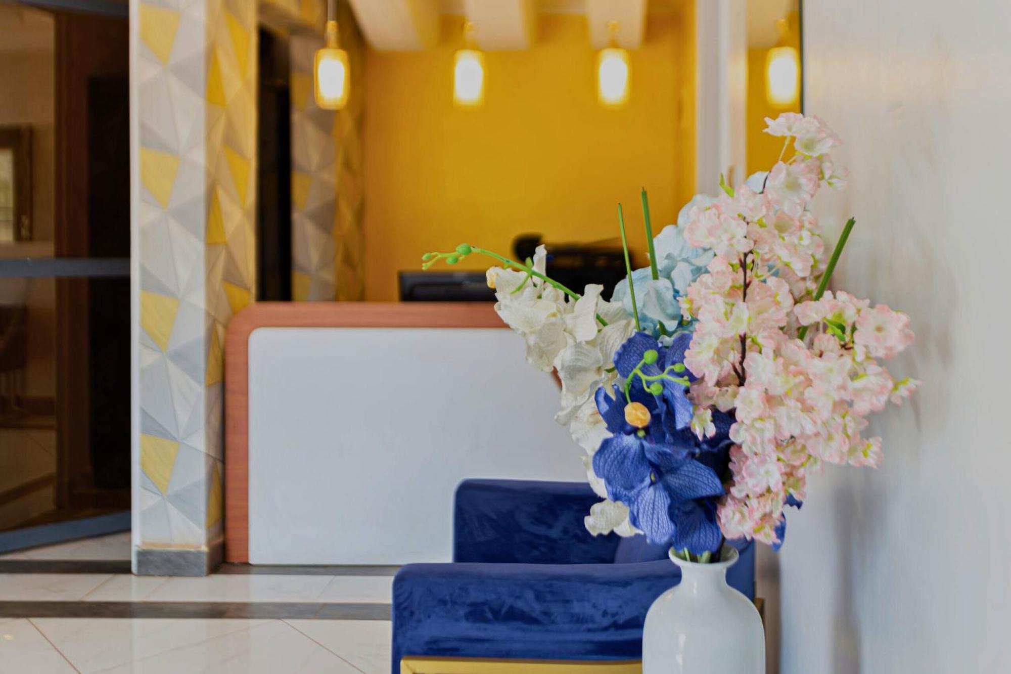 Raha Hotel & Suites Nairobi Luaran gambar